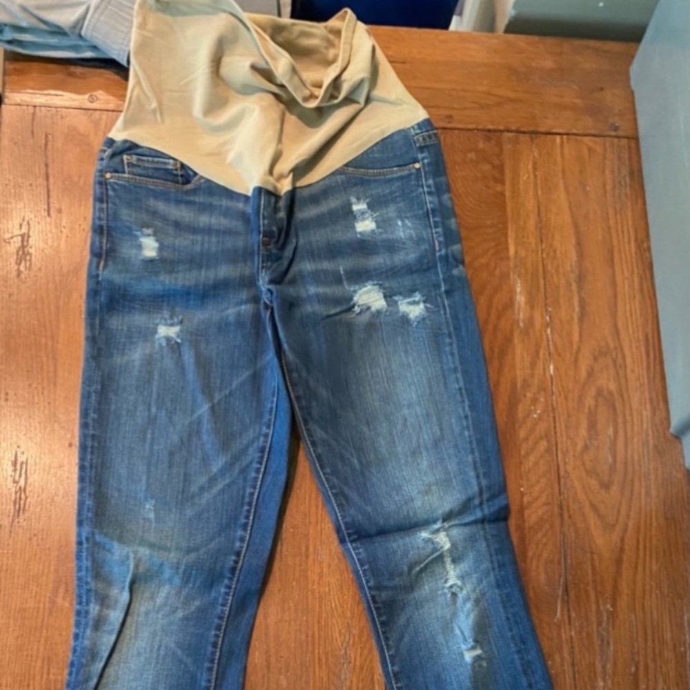 Denim Distressed Maternity Skinny leg jeans